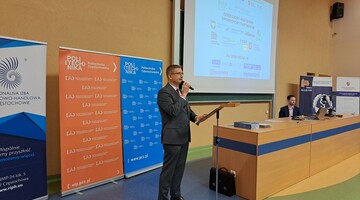 Prezydent Miasta Częstochowy Krzysztof Matyjaszczyk przemawiający podczas Konferencji EKO JURA